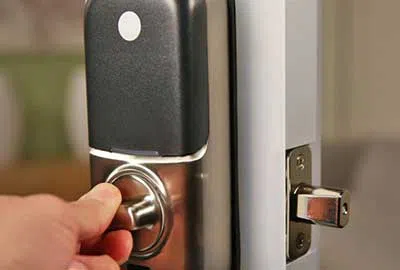 Affordable Locksmith Services Waterbury, CT 203-433-3676 Affordable Locksmith Services Waterbury, CT 203-433-3676 - locksmith-key-service-01